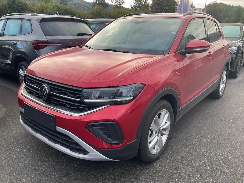 Kings red metallic Neu 2025 VW T-Cross Life SUV | 27.475 € (Fairer Preis) - Bild 1/3