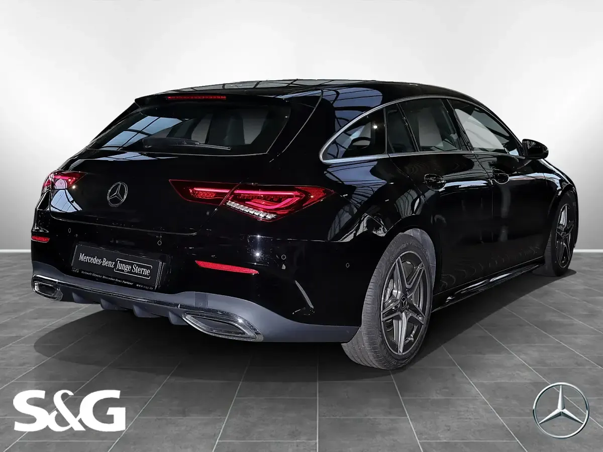 Gebraucht Mercedes CLA200 AMG 163 PS (119 kW) 2023 Unilack nachtschwarz Kombi