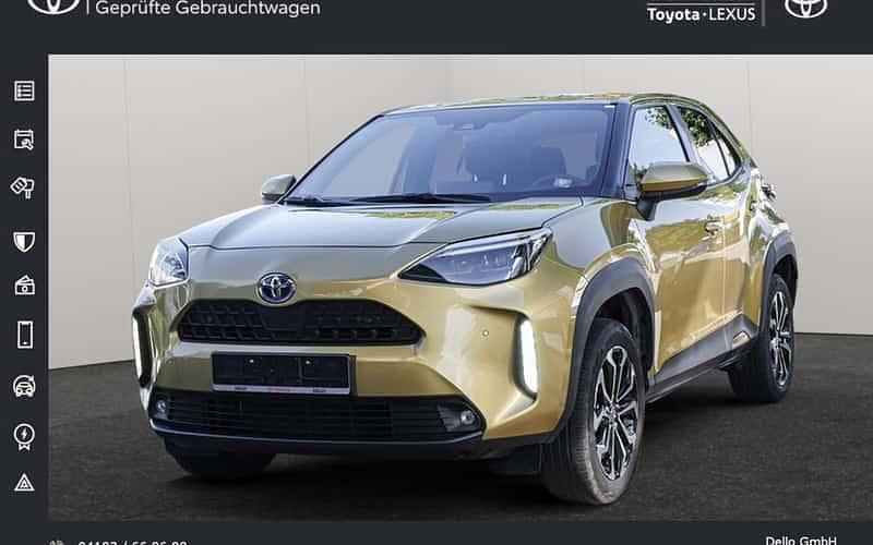 Gold Gebraucht 2022 Toyota Yaris Cross Team SUV | 24.490 € (Fairer Preis) - Bild 1/4