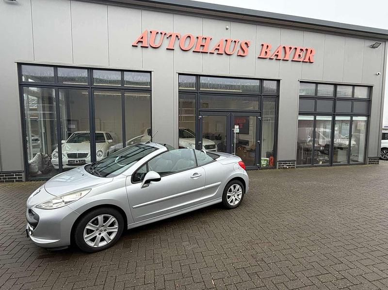 Gebraucht Peugeot 207 Sport 120 PS (88 kW) 2010 Lackierung aluminiumgrau Cabrio