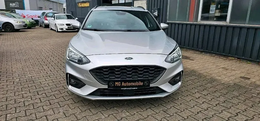 Używany Ford Focus ST-Line 150 KM (110 kW) 2020 Srebrny Kombi