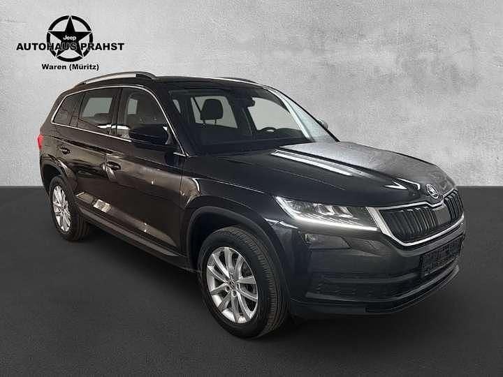Black metallic Gebraucht 2019 Skoda Kodiaq Style SUV | 25.800 € (Guter Preis) - Bild 1/4
