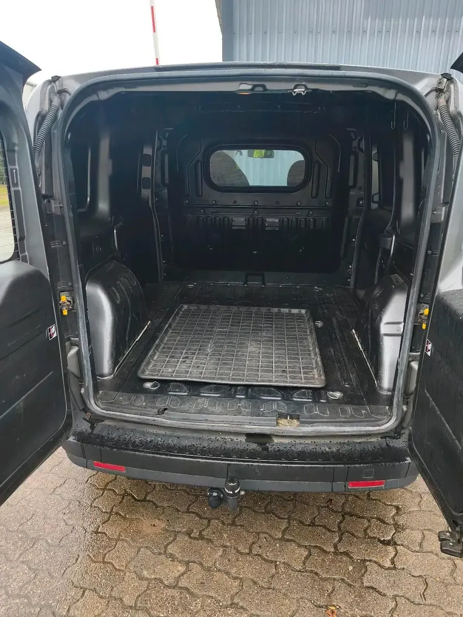 Gebraucht Fiat Doblò 2016 Grau Van / Kleinbus