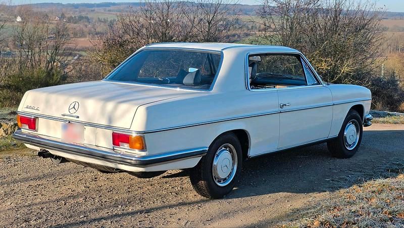 Gebraucht Mercedes W114 160 PS (117 kW) 1973 Weiß Coupé