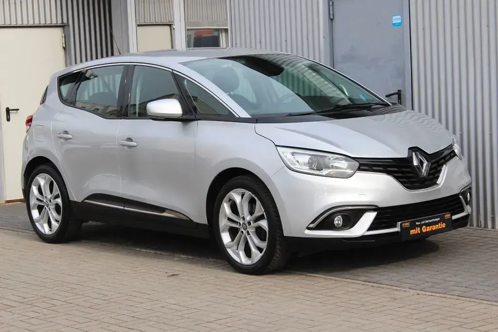 Gebraucht Renault Scenic E-Tech Experience 116 PS (85 kW) 2016 Silber Van / Kleinbus