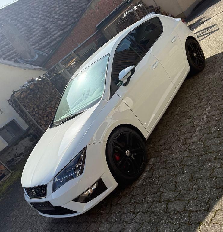 Gebraucht Seat Leon FR 150 PS (110 kW) 2016 Weiß Limousine