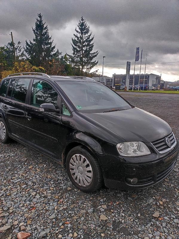Schwarz Gebraucht 2006 VW Touran Van / Kleinbus | 990 € (Superpreis) - Bild 1/4
