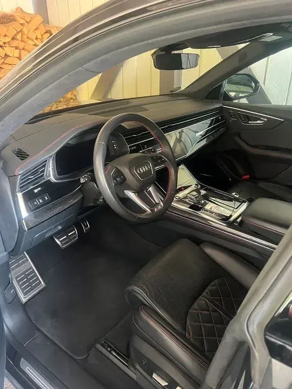 Gebraucht Audi SQ8 Competition 507 PS (372 kW) 2024 Grau SUV