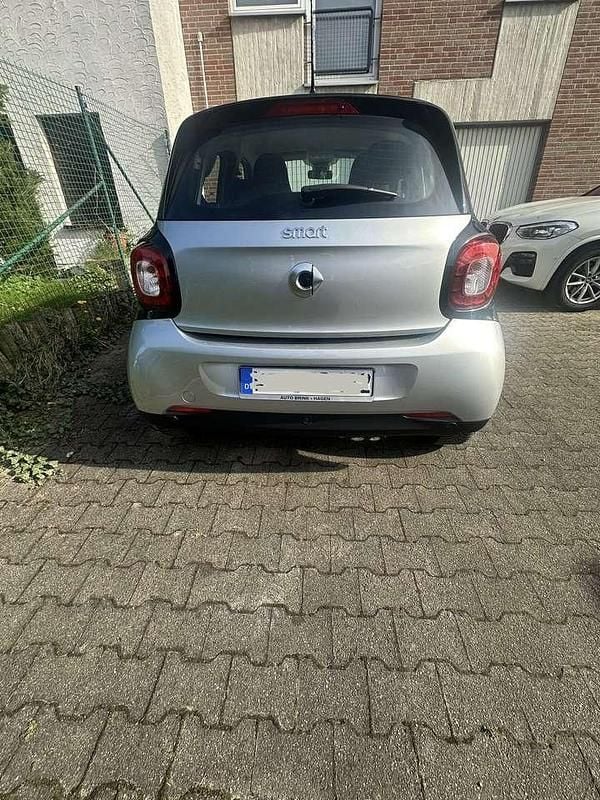 Gebraucht Smart ForFour Basis 71 PS (52 kW) 2018 Schwarz Kleinwagen