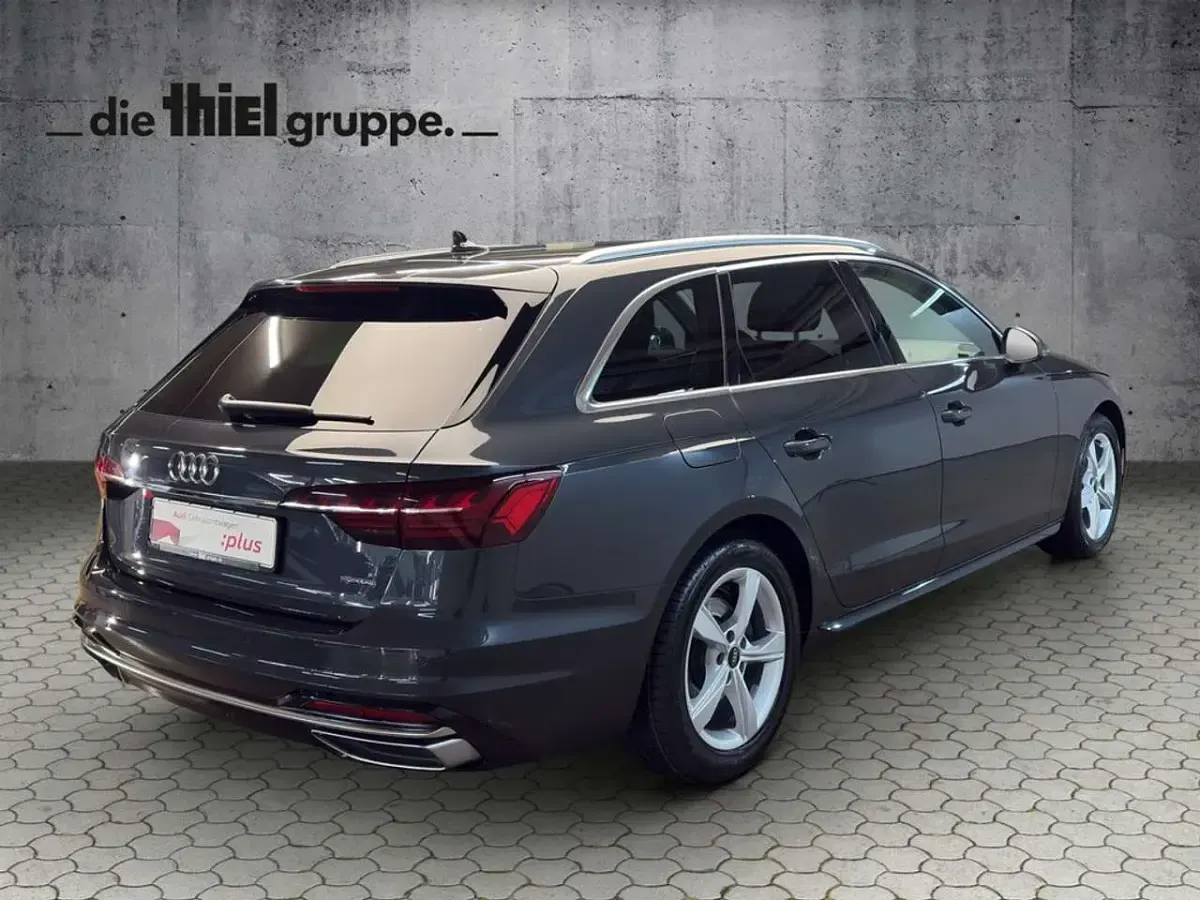 Gebraucht Audi A4 Advanced 204 PS (150 kW) 2023 Grau Kombi