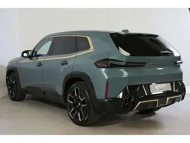 Używany BMW XM Performance 653 KM (480 kW) 2024 Zielony SUV
