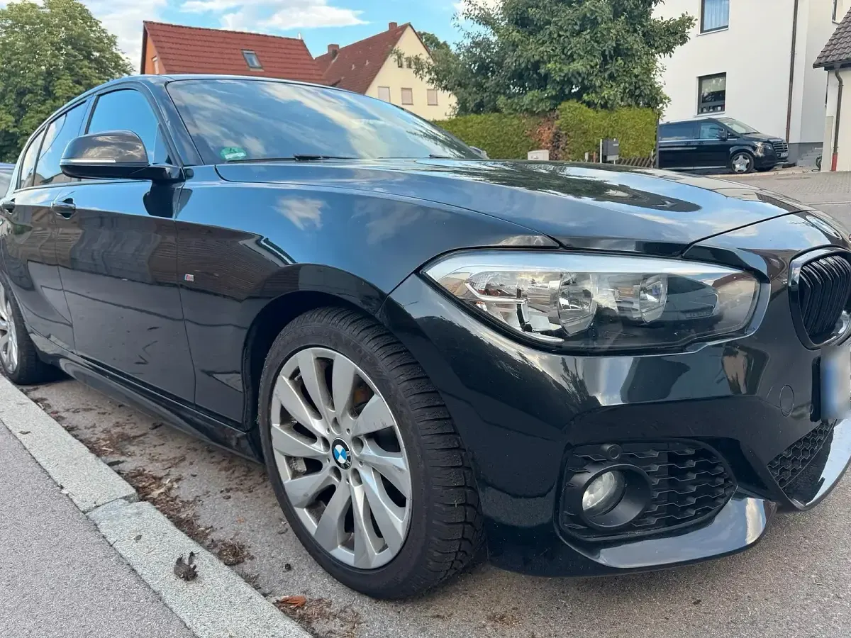 Gebraucht BMW 118 Shadowline 136 PS (100 kW) 2017 Schwarz Limousine