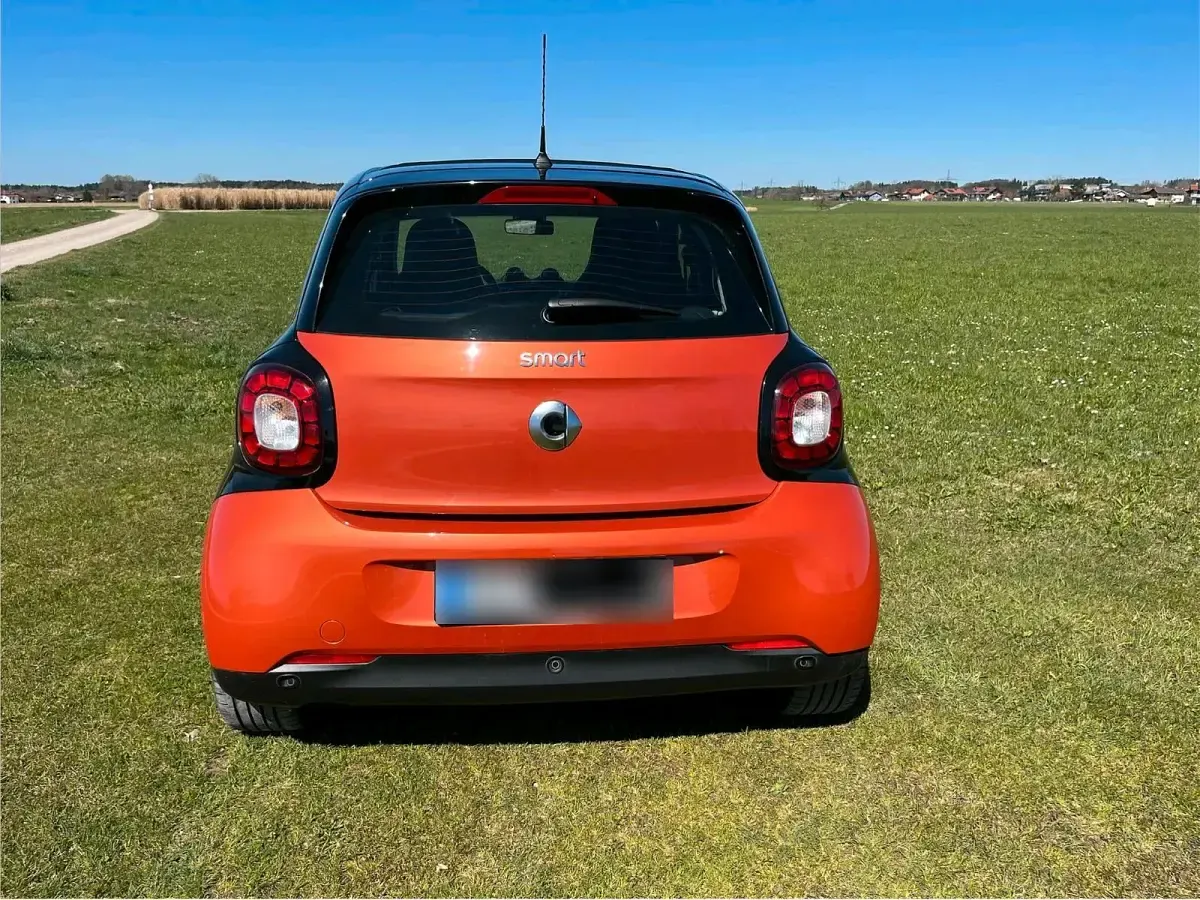 Gebraucht Smart ForFour 90 PS (66 kW) 2015 Schwarz Kleinwagen