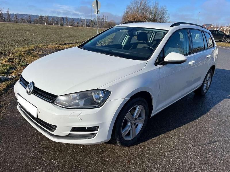 Gebraucht VW Golf VII Comfortline 110 PS (80 kW) 2015 Silber Kombi