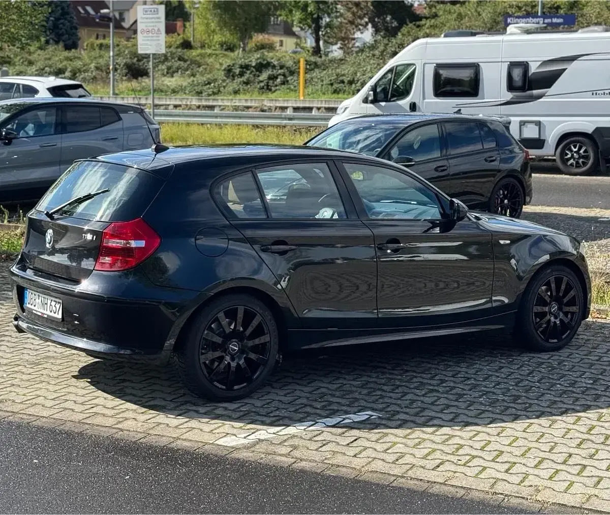 Gebraucht BMW 118 143 PS (105 kW) 2011 Schwarz Kleinwagen