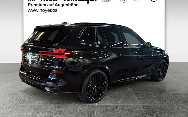 Neu BMW X5 Comfort Edition 352 PS (258 kW) 2025 Schwarz SUV