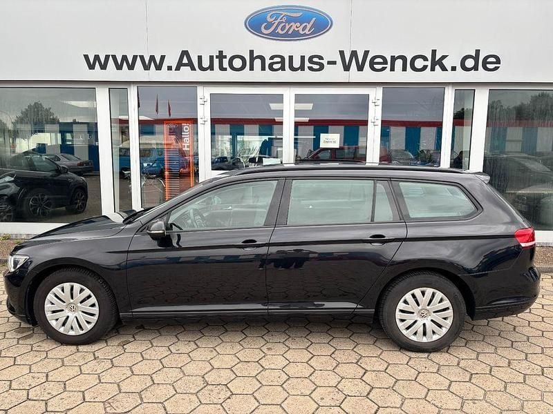 Gebraucht VW Passat 120 PS (88 kW) 2015 Schwarz Limousine