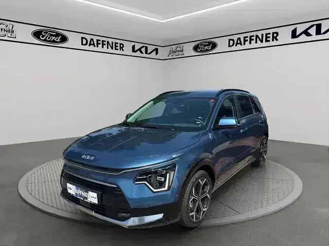 Neu Kia Niro Spirit 139 PS (102 kW) 2026 Blau SUV
