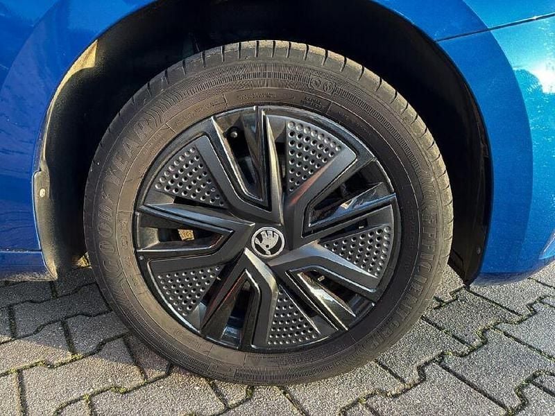 Gebraucht Skoda Fabia Style 110 PS (80 kW) 2021 Raceblau metallic Limousine