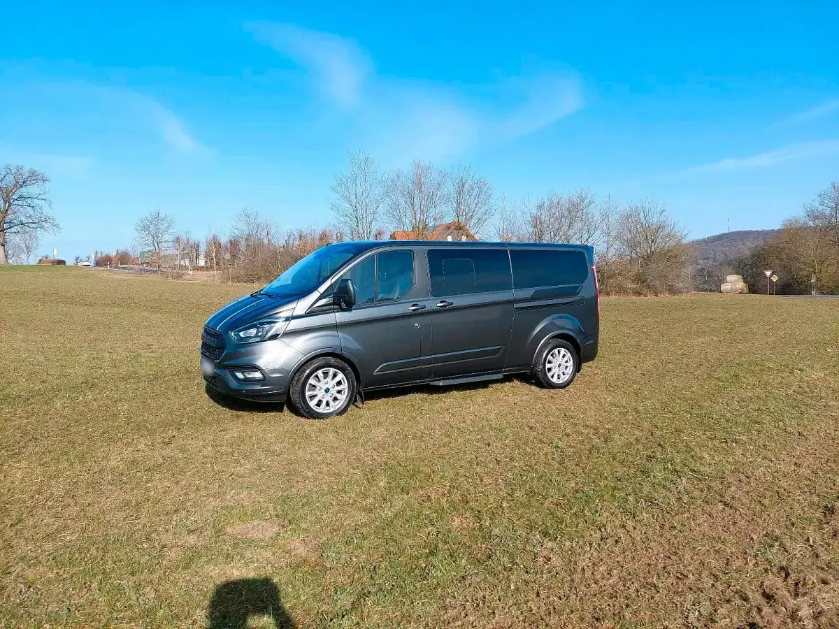 Gebraucht Ford Tourneo Titanium X 170 PS (125 kW) 2019 Grau Van / Kleinbus