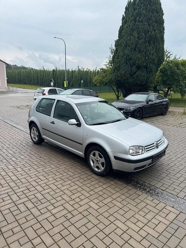 Grau Gebraucht 2002 VW Golf IV Coupé | 1.350 € (Fairer Preis) - Bild 1/4