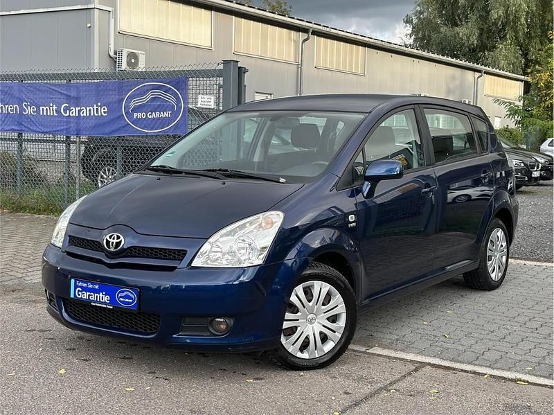 Blau Gebraucht 2005 Toyota Corolla Verso Sol Van / Kleinbus | 4.490 € (Fairer Preis) - Bild 1/4