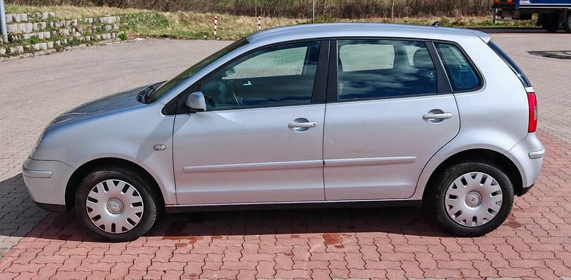 Gebraucht VW Polo Cricket 75 PS (55 kW) 2004 Silber Kleinwagen
