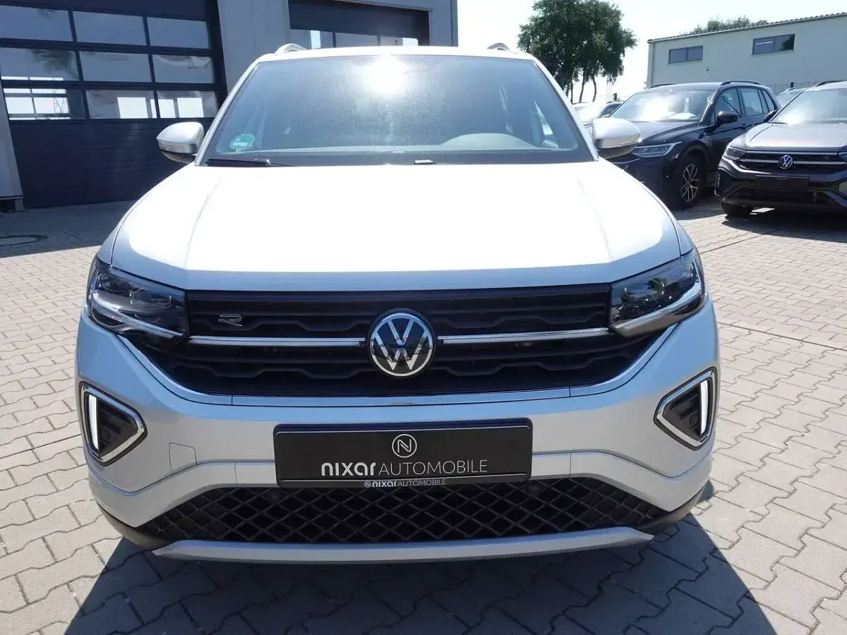 Gebraucht VW T-Cross R-line 150 PS (110 kW) 2025 Reflexsilber metallic SUV