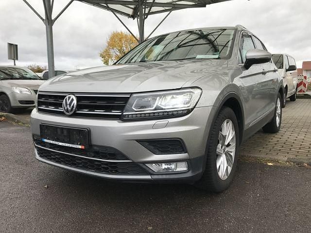 Gebraucht VW Tiguan Highline 150 PS (110 kW) 2016 Silber SUV