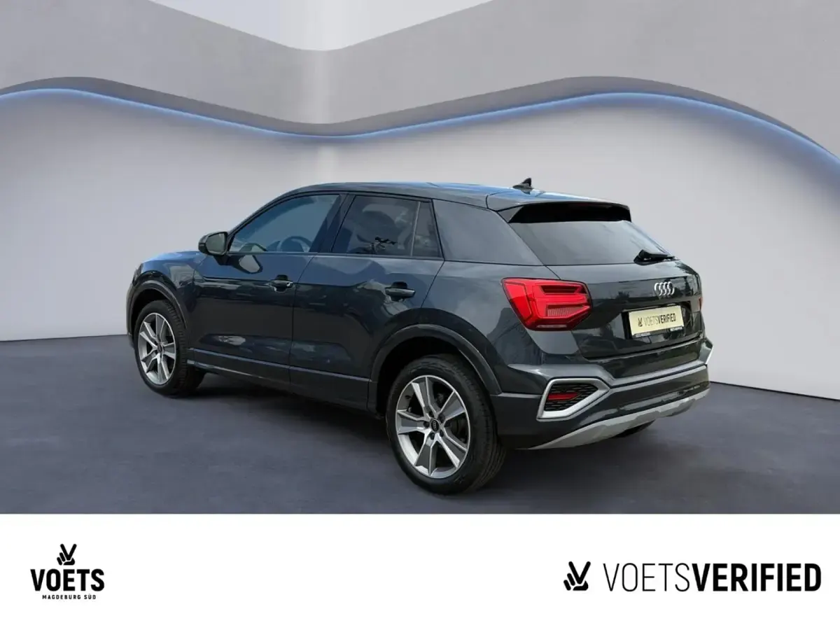 Gebraucht Audi Q2 Advanced Plus 150 PS (110 kW) 2023 Grau SUV
