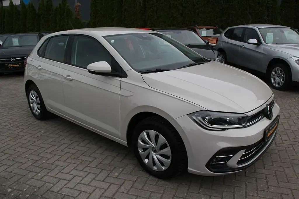Gebraucht VW Polo Style 110 PS (80 kW) 2024 Grau Kleinwagen