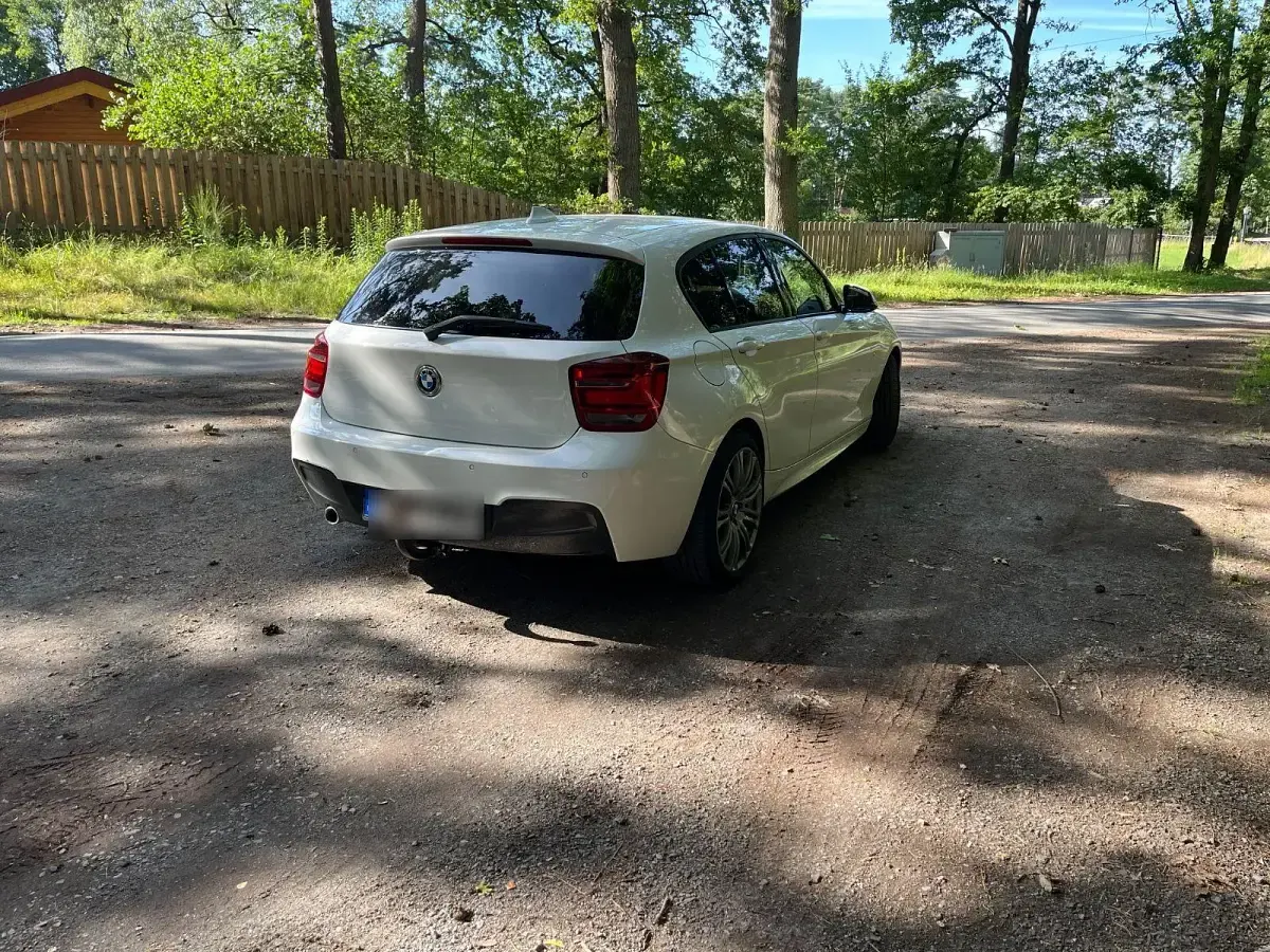 Gebraucht BMW 120 M Sport 184 PS (135 kW) 2014 Weiß Kleinwagen