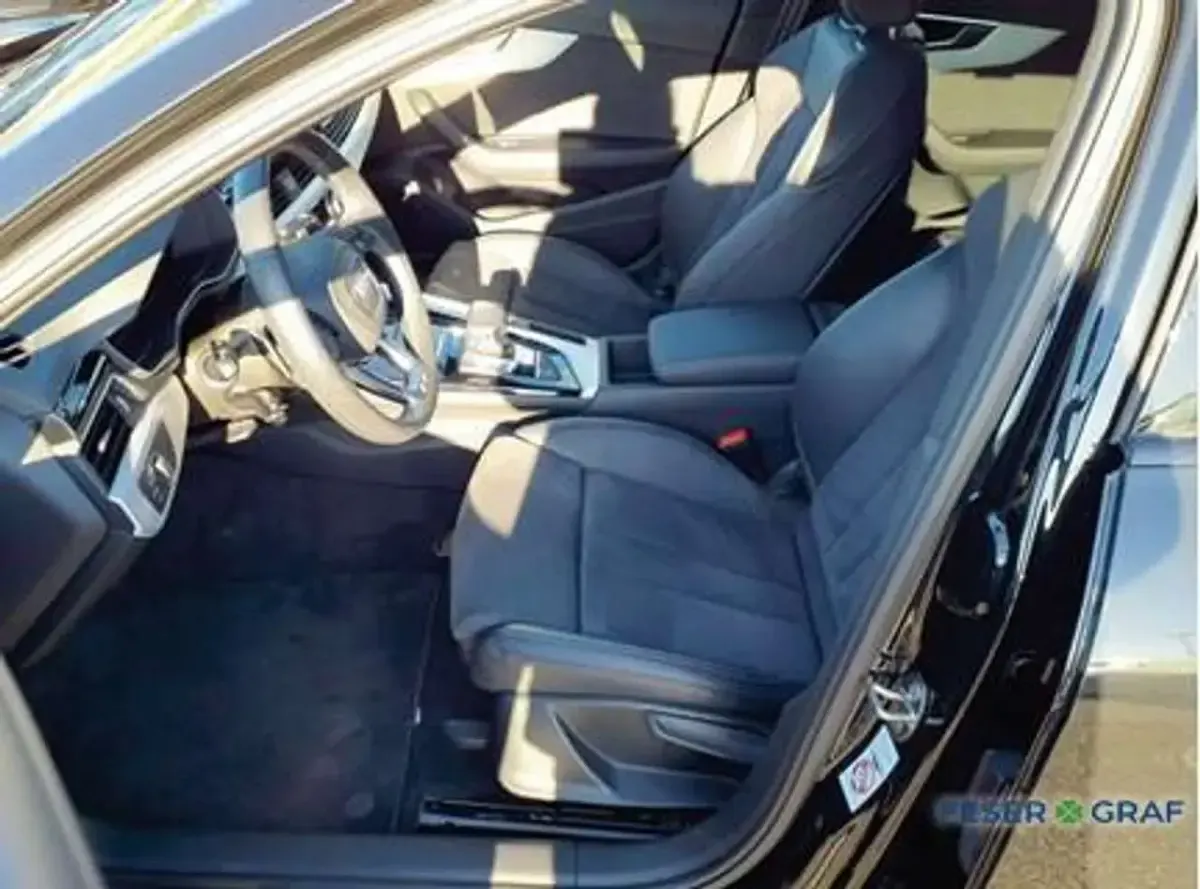Gebraucht Audi A4 S-Line 265 PS (194 kW) 2023 Mythosschwarz metallic Kombi