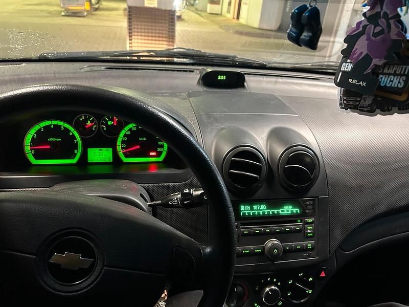 Gebraucht Chevrolet Aveo 84 PS (61 kW) 2009 Schwarz Kleinwagen