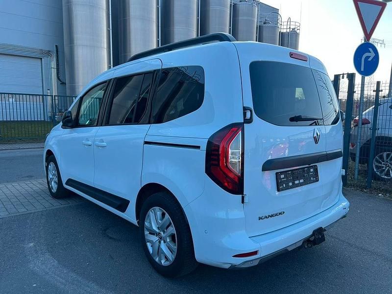 Gebraucht Renault Kangoo Techno 116 PS (85 kW) 2024 Weiß Van / Kleinbus
