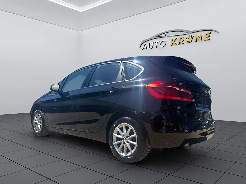 Gebraucht BMW 216 Active Tourer Performance 102 PS (75 kW) 2017 Schwarz Van / Kleinbus