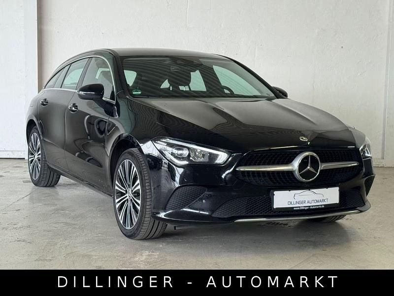 Gebraucht Mercedes CLA250e 160 PS (117 kW) 2022 Nachtschwarz Limousine