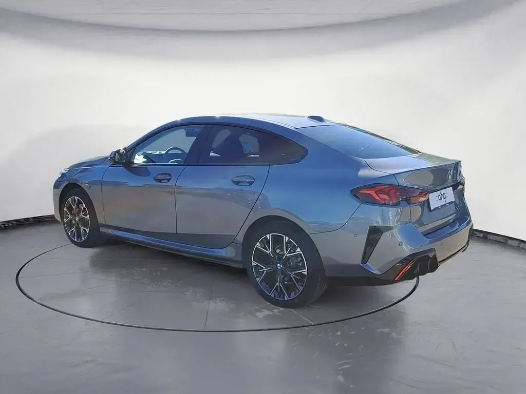 Neu BMW 216 M Sport 122 PS (89 kW) 2026 Grau Coupé