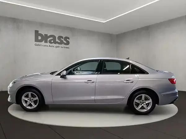 Gebraucht Audi A4 163 PS (119 kW) 2024 Florettsilber metallic Limousine