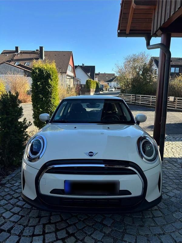 Second-hand Mini ONE 102 CP (75 kW) 2022 Negru Hatchback