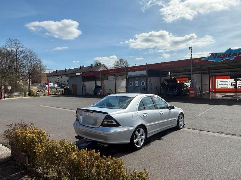 Gebraucht Mercedes C350 272 PS (200 kW) 2005 Limousine