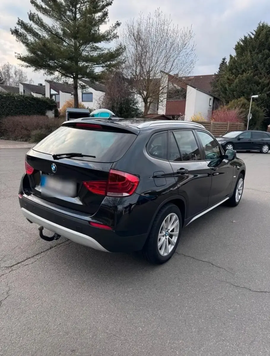 Second-hand BMW X1 141 CP (103 kW) 2012 Negru SUV