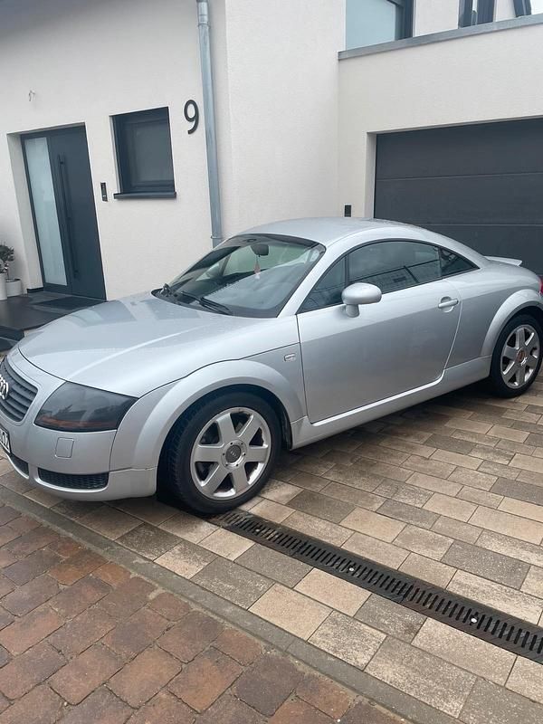 Gebraucht Audi TT Design 179 PS (131 kW) 1999 Silber Coupé