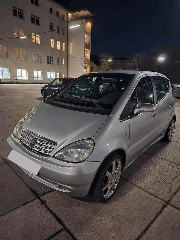 Silber Gebraucht 2004 Mercedes A210 AMG Limousine | 2.900 € (Etwas zu teuer) - Bild 1/4