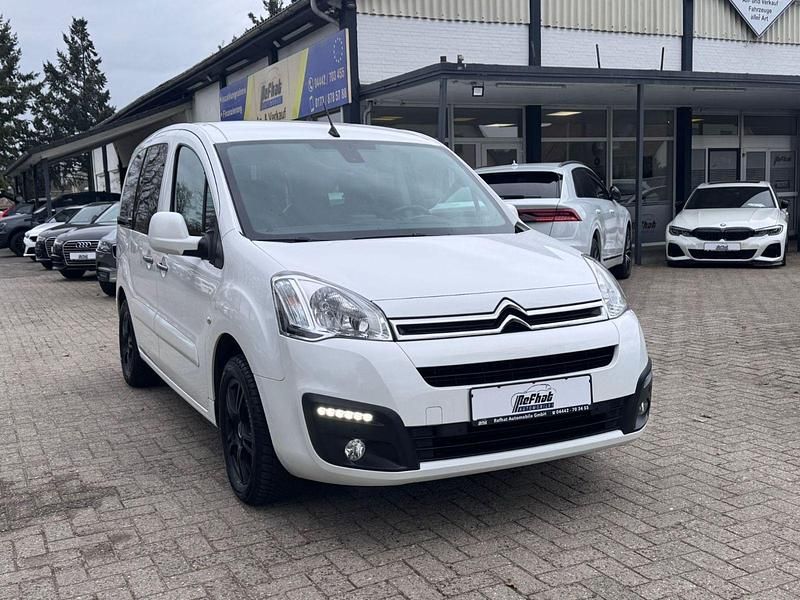 Gebraucht Citroën Berlingo SELECTION 120 PS (88 kW) 2016 Weiß Van / Kleinbus