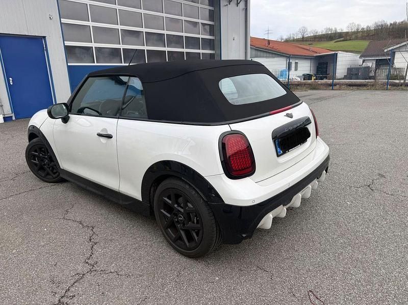 Gebraucht Mini Cooper Classic 119 kW (163 PS) 2025 Weiß Kleinwagen