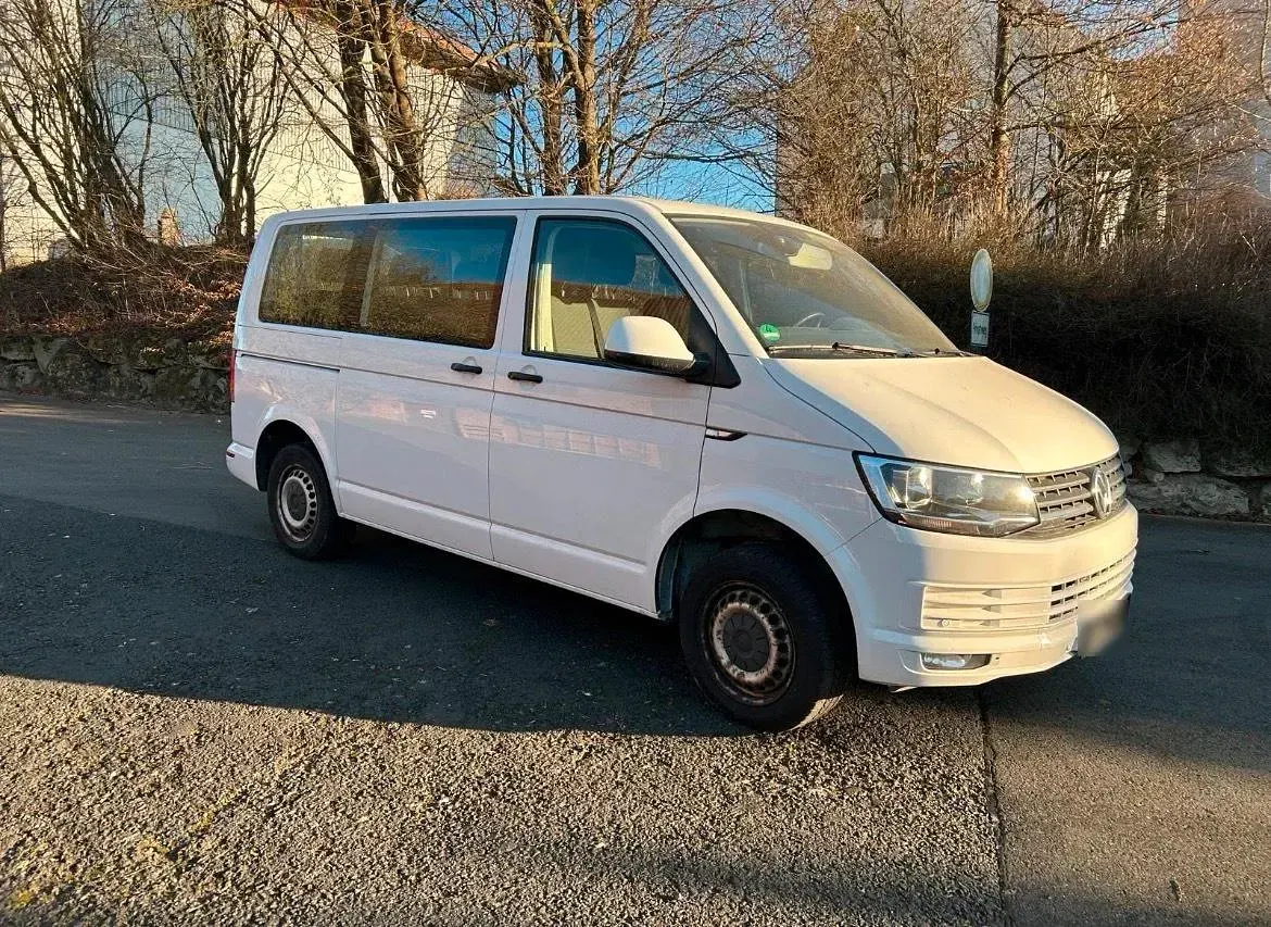 Gebraucht VW Transporter 140 PS (102 kW) 2018 Weiß Van