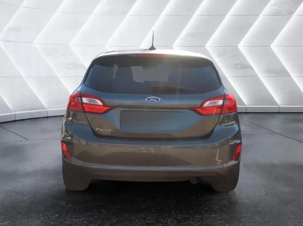 Gebraucht Ford Fiesta 75 PS (55 kW) 2021 Grau Kleinwagen