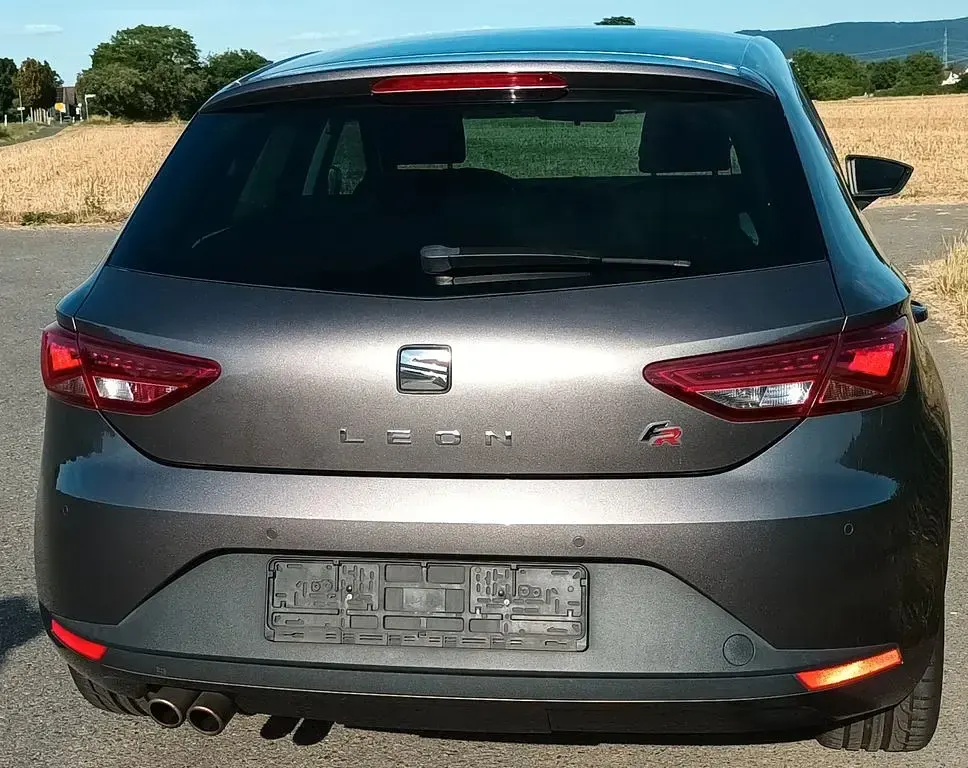 Gebraucht Seat Leon FR 150 PS (110 kW) 2015 Grau Limousine