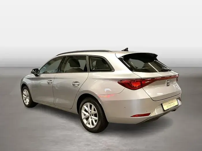 Gebraucht Seat Leon Style 150 PS (110 kW) 2024 Urban silber Kombi